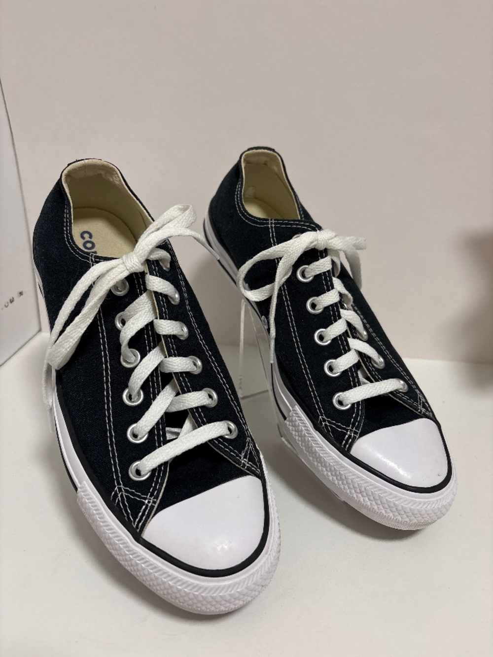 Converse Chuck Taylor All Star Low Top in Black/White